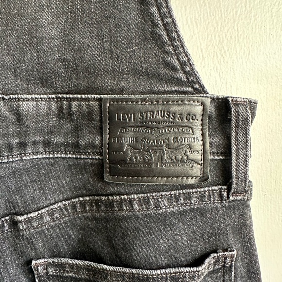 Levi’s Black Skinny Overalls - Picture 5 of 7